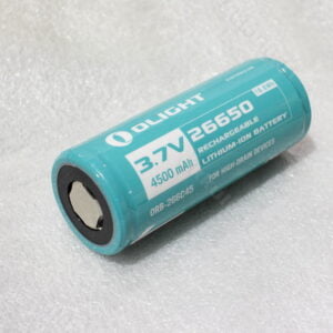 26650 li-ion akku 3,7V 4500 mAh Olight suojapiirillä - Flat-Top