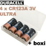 4 kpl CR123A litiumparistot + kotelo, Duracell Ultra 3V, ei ladattavat