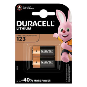 2 kpl pakkaus Duracell CR123A Litiumparisto 3V