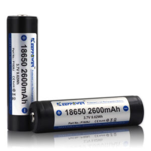 Tasapäinen 18650 Keeppower P1826J 2600 mAh 5A Li-Ion akku 3,7 V - Suojapiirillä - Flat-top - 1 kpl